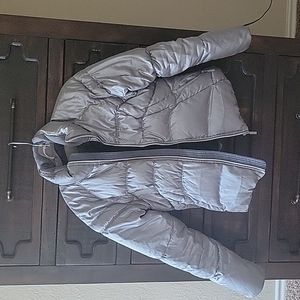 Womens Nike shiny Silver puffer with removable hat Medium